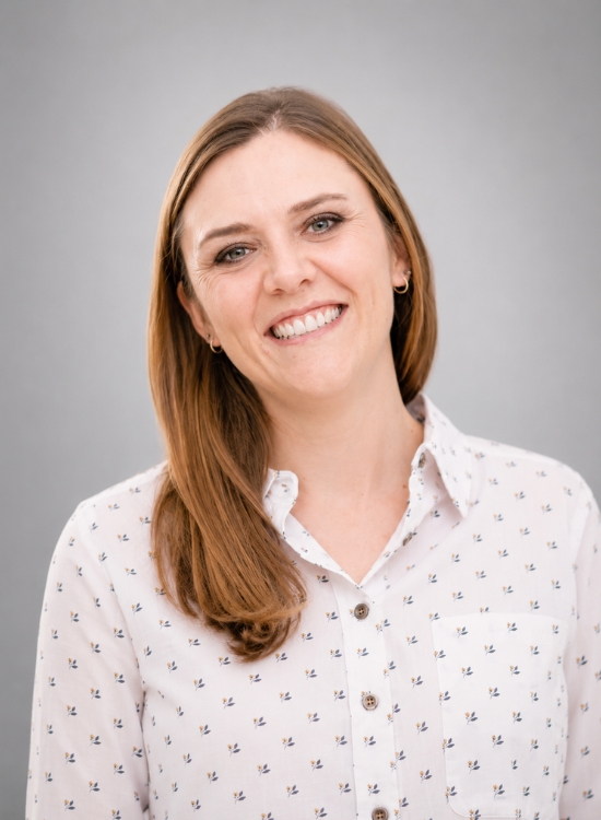 Corne - Senior Accountant